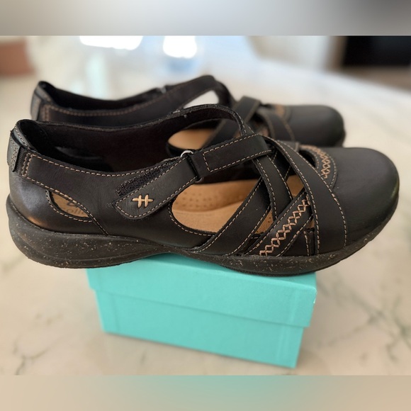 Clark’s Roseville Strap Mary Jane Shoes Sz 8.5M - Picture 2 of 11